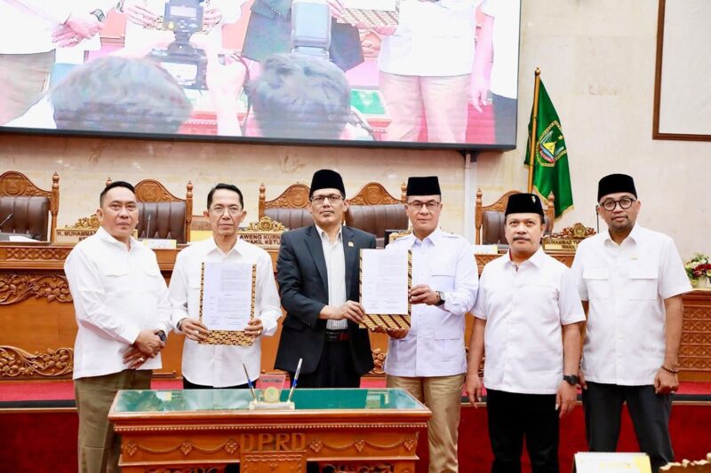 Rapat paripurna di DPRD kota Batam. Foto: INIKEPRI.COM/Media Center Batam 
