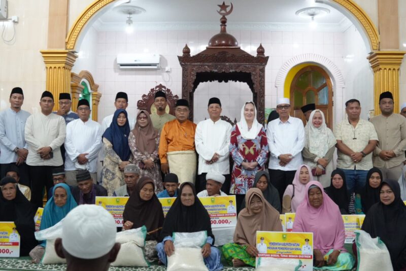 Bupati Natuna, Cen Sui Lan, memimpin rombongan Safari Ramadan Pemkab Natuna menyambangi masyarakat Kecamatan Bunguran Barat di Masjid Raya An-Nur, Sedanau, Rabu (4/3/2026). Foto: INIKEPRI.COM/NatunaKab