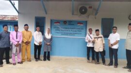 Bupati Natuna, Cen Sui Lan, meninjau langsung kesiapan Dapur Satuan Pelayanan Pemenuhan Gizi (SPPG) di Desa Sabang Mawang, Kecamatan Pulau Tiga. Foto: INIKEPRI.COM/NatunaKab 
