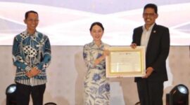 Ketua DPRD Kota Batam, Kepulauan Riau Muhammad Kamaluddin menerima penghargaan kolaborasi investasi tahun 2026 yang diselenggarakan oleh BP Batam. Foto: Istimewa 