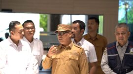 Wagub Kepri Nyanyang Haris Pratamura didampingi Kadis Perhubungan dan Kasatpol PP Kepri melakukan sidak di Bandara Hang Nadim, Batam, Kamis (12/3/2026). Foto: INIKEPRI.COM/KepriProv 