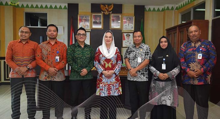 Bupati Natuna, Cen Sui Lan, menerima kunjungan Kepala Badan Pusat Statistik (BPS) Provinsi Kepulauan Riau, Toto H. Silitonga. Foto: INIKEPRI.COM/NatunaKab 