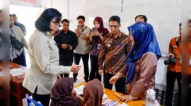 Tim Kunker Reses Komisi X DPR RI mengunjungi SDN 012 Karimun di Dusun II Tulang, Kabupaten Karimun, Kepri. Foto: INIKEPRI.COM