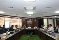 Kepala BP Batam, Amsakar Achmad dan Wakil Kepala BP Batam, Li Claudia Chandra melaksanakan pertemuan dengan Dirjen Pemeriksaan Keuangan Negara V BPK RI, Widhi Widayat di Gedung Bida Utama BP Batam. Foto: INIKEPRI.COM/BP Batam