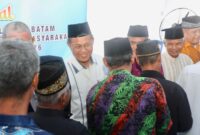 Sekda Batam, Firmansyah, menghadiri halalbihalal bersama tokoh masyarakat Galang. Foto: INIKEPRI.COM/Media Center Batam 