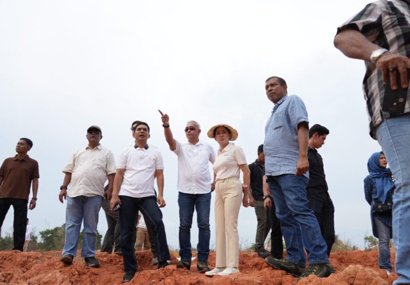 Wakil Kepala BP Batam, Li Claudia Chandra, “turun tangan” menindak aktivitas tambang pasir ilegal yang berada di Kampung Jabi, Kecamatan Nongsa, Minggu (12/4/2026). Foto: INIKEPRI.COM/BP Batam 