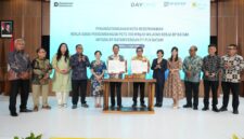 penandatanganan serangkaian perjanjian kerja sama strategis bersama PT. PLN Batam dan PT Digitalland Service One (DayOne),  pada Jumat (17/4/2026) di Balairung Sari BP Batam. Foto: INIKEPRI.COM/BP Batam 