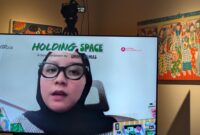 Ummi Damas memberikan keterangan secara telekonferensi saat peluncuran pameran 