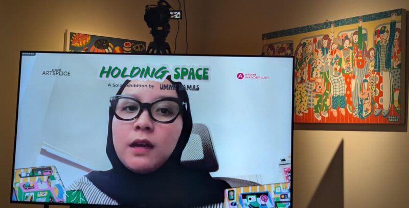 Ummi Damas memberikan keterangan secara telekonferensi saat peluncuran pameran 