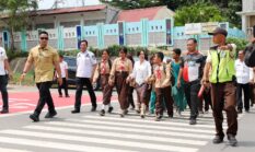 Aksi Li Claudia Dampingi Siswa Menyeberang, ZoSS SDN 001 Batam Kota Dimanfaatkan