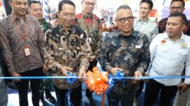 Wali Kota Batam, Amsakar Achmad, meresmikan Kantor Cabang Bank Sumut Batam dan Halte Rafflesia Bank Sumut di Ruko Rafflesia, Batam Centre, Senin (27/4/2026). Foto: INIKEPRI.COM/Media Center Batam 