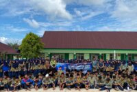 Polres Lingga melalui Satuan Lalu Lintas (Satlantas) menyasar kalangan pelajar lewat program Police Go To School yang digelar di MTSN Kabupaten Lingga. Foto: INIKEPRI.COM