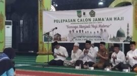 Pelepasan CJH asal Belakang Padang. Foto: INIKEPRI.COM