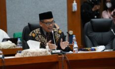Ironi Guru Karimun: Puluhan Tahun Mengajar, DPR Minta Status Segera Diperjelas