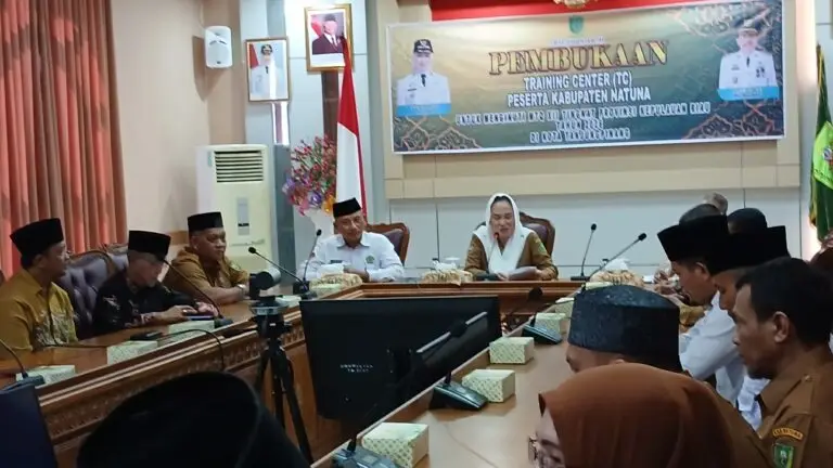 Bupati Cen Sui Lan membuka Training Center (TC) Peserta MTQ Kabupaten Natuna untuk MTQ Provinsi Kepri 2026. Foto: Istimewa 