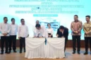 PT PLN Batam bersama PT Equator Gate System Batam melaksanakan penandatanganan Perjanjian Jual Beli Tenaga Listrik (PJBTL) di Aula Tanjung Kasam, Lantai 5 Kantor Korporat PLN Batam, Senin (25/5). Foto: INIKEPRI.COM/PLN Batam 