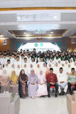 23 Hafiz Lahir dari MIN Tanjungpinang, 104 Siswa Resmi Dilepas Menuju Jenjang Baru