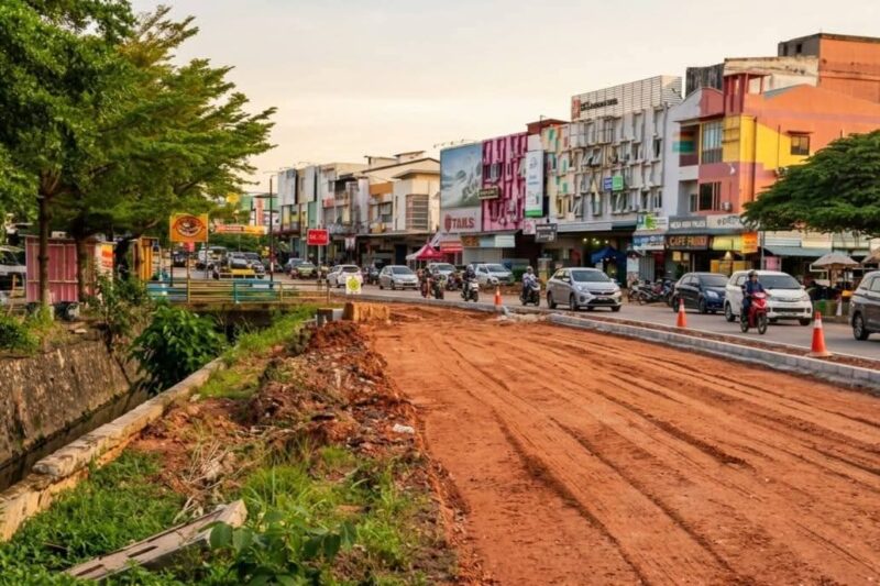 Jalan Cikitsu - SMUN 3 Batam diperlebar. Foto: INIKEPRI.COM
