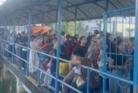 Penumpang memadati Pelabuhan Pancung Sekupang. Foto: INIKEPRI.COM