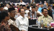 Wali Kota Batam, Amsakar Achmad, menghadiri pelantikan pengurus DPD PKDP Kota Batam dan DPD GEMPAR Kota Batam di Halaman Parkir Mall Botania 2, Batamcentre. Foto: INIKEPRI.COM/Media Center Batam 
