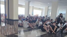 Ratusan WNA yang diamankan Imigrasi di Baloi View. Foto: Istimewa 