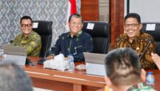 Sekda Batam, Firmansyah, bersama Ketua DPRD Batam, Muhammad Kamaluddin, menerima kunjungan Forkopimda Paser di Kantor Wali Kota Batam. Foto: INIKEPRI.COM/Media Center Batam 