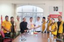Agenda silaturahmi dan koordinasi antara DPC Partai Hanura dan Bawaslu Kota Batam yang berlangsung di Kantor DPC Hanura Batam, Kompleks Orchid Business Centre, Batam Kota. Foto: INIKEPRI.COM