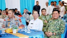 Wali Kota Batam Amsakar Achmad hadir langsung di Gerai Koperasi Kelurahan Merah Putih Batu Besar. Foto: INIKEPRI.COM
