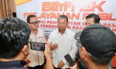 Buka Bimtek Pajak Daerah, Sekda Firmansyah Sampaikan Pesan Penting Li Claudia soal Pelayanan Publik