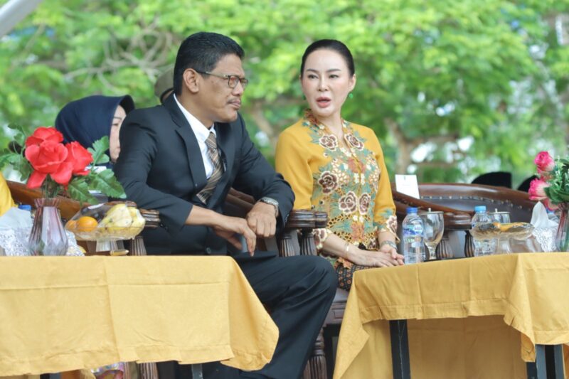 Ketua DPRD Kota Batam Muhammad Kamaluddin dan Wakil Wali Kota Batam sekaligus Ex Officio Wakil Kepala BP Batam Li Claudia Chandra. Foto: INIKEPRI.COM