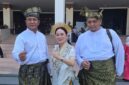 Sekretaris Bapenda Batam Ulik Mulyawan (kiri) bersama Wakil Wali Kota sekaligus Ex Officio Wakil Kepala BP Batam Li Claudia Chandra (tengah). Foto: INIKEPRI.COM