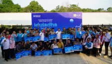 PT PLN Batam menyerahkan hewan kurban pada Idul Adha 1447 Hijriah. Sebanyak 18 ekor sapi dan 50 ekor kambing disalurkan kepada masyarakat di Batam dan wilayah operasional perusahaan.  Foto: INIKEPRI.COM/PLN Batam 
