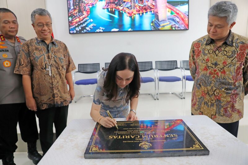 Pelaksana Harian (Plh) Wali Kota Batam, Li Claudia Chandra, saat menghadiri peresmian Balai Latihan Kerja dan Pusat Informasi Pekerja Migran yang dikelola Caritas Indonesia di Kota Batam. Foto: INIKEPRI.COM/Media Center Batam