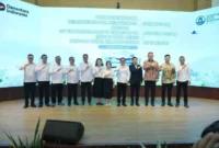 Wakil Ketua I DPRD Kota Batam Aweng Kurniawan (kelima dari kiri) saat menghadiri penandatangan kerja sama antara PLN Batam dan PT Equator Gate System Batam Foto: INIKEPRI.COM/DPRD Batam