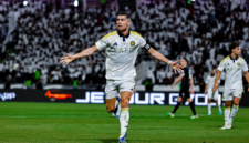 Cristiano Ronaldo mencetak dua gol untuk membawa Al-Nassr juara Liga Saudi. Foto: Istimewa