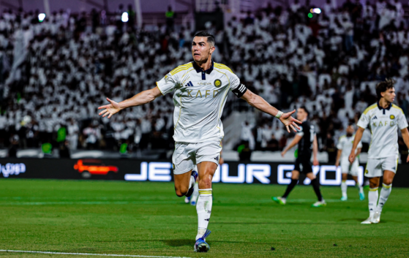 Cristiano Ronaldo mencetak dua gol untuk membawa Al-Nassr juara Liga Saudi. Foto: Istimewa 