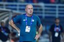 Pelatih Persib Bojan Hodak meninggalkan kursi kepelatihan. Foto: Istimewa