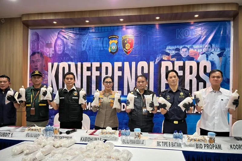 Konferensi pers Polda Kepri. Foto: INIKEPRI.COM