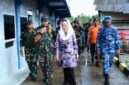Bupati Natuna Cen Sui Lan menyambut kunjungan kerja Panglima Komando Gabungan Wilayah Pertahanan I (Pangkogabwilhan I) Kunto Arief Wibowo. Foto: INIKEPRI.COM