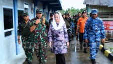 Bupati Natuna Cen Sui Lan menyambut kunjungan kerja Panglima Komando Gabungan Wilayah Pertahanan I (Pangkogabwilhan I) Kunto Arief Wibowo. Foto: INIKEPRI.COM