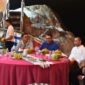 Bupati Natuna Cen Sui Lan bersama suaminya, Raja Mustaqim, menjamu Panglima Komando Armada I Haris Bima Bayuseto dalam jamuan makan malam bertajuk Sunset Dinner. Foto: INIKEPRI.COM