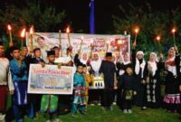 Hari raya Idul Adha di Natuna semakin semarak dengan pawai obor yang disponsori Raja Mustakim dan KPDN. Foto: Istimewa