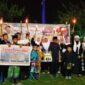 Hari raya Idul Adha di Natuna semakin semarak dengan pawai obor yang disponsori Raja Mustakim dan KPDN. Foto: Istimewa 