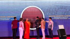 Prosesi pemancangan pilar pertama kawasan Wisata Religi Yayasan Duta Dharma Agung di Kecamatan Nongsa, Kota Batam. Foto: INIKEPRI.COM