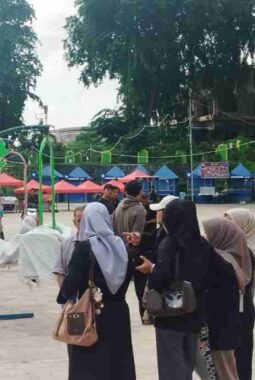 Relokasi Pedagang Taman Gurindam 12 Dimulai, Satpol PP dan Pemko Tanjungpinang Bantu Proses Pemindahan