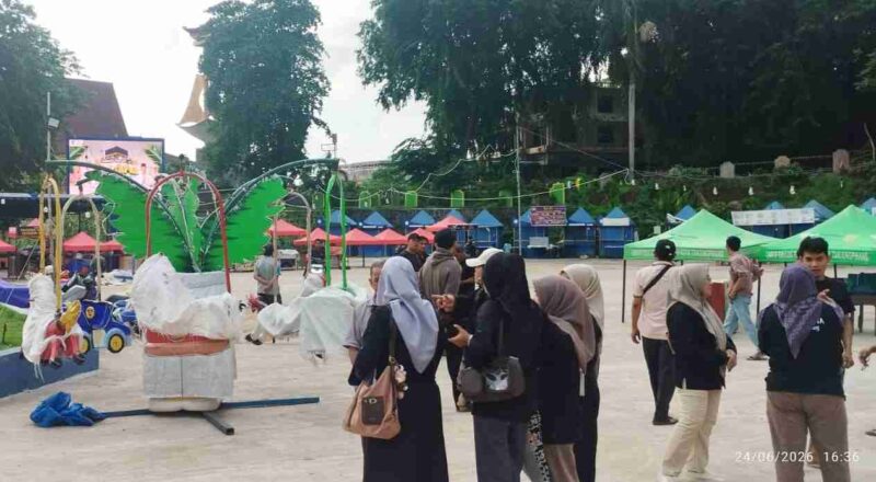 Proses relokasi pedagang dan pelaku UMKM dari kawasan Taman Gurindam 12 ke Melayu Square dan Anjung Cahaya mulai dilaksanakan, Rabu (24/6/2026). Foto: INIKEPRI.COM/TanjungpinangKota 