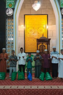 Diguyur Hujan Sejak Dini Hari, Jemaah Tetap Padati Safari Subuh GEMMA di Masjid Jami Miftahul Falah