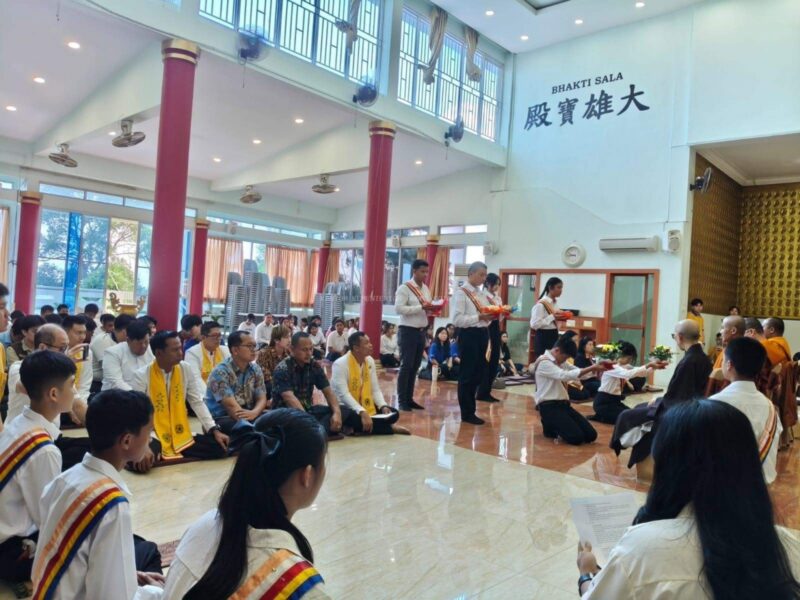 Perayaan Hari Raya Waisak 2570 BE/2026 yang digelar di Vihara Maitri Sagara. Foto: INIKEPRI.COM
