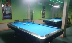 Que Club Billiard Cemara Asri Kembali Buka, Main Mulai Rp20 Ribu per Jam Gratis Minuman