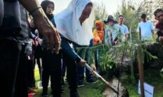 Peringati Hari Lingkungan Hidup Sedunia, Cen Sui Lan Ajak Warga Natuna Jaga Bumi dari Hal Sederhana